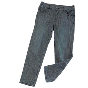Chicos size 1 blue pinstripe jeans skimmer